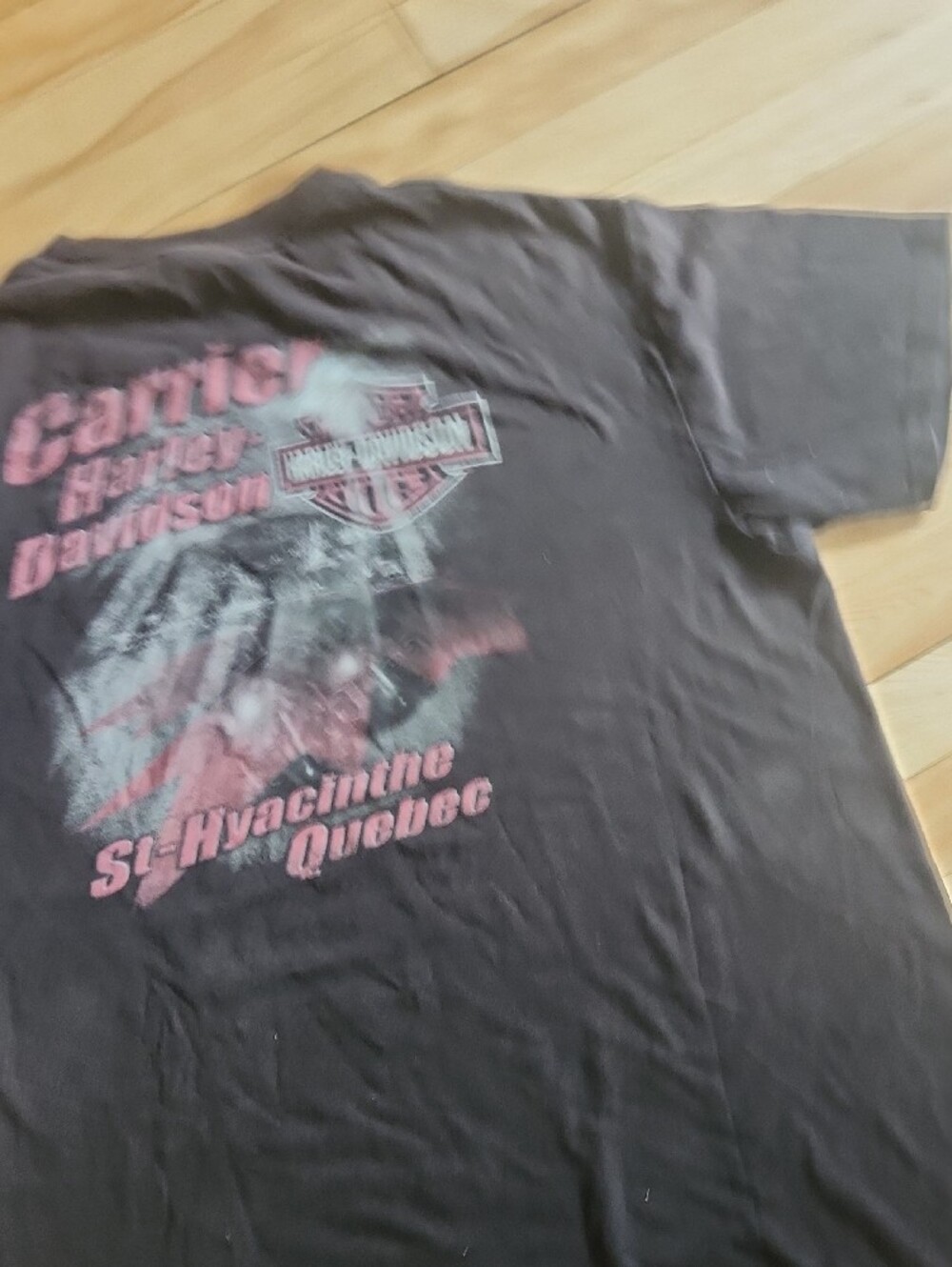 Harley-Davidson Black Tee with Red Pin-Up Graphic - Picture 10 of 12